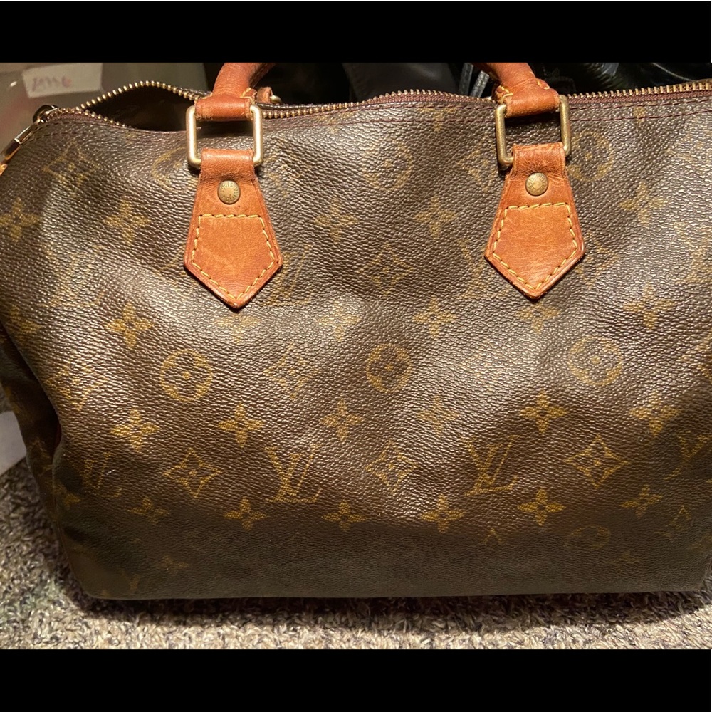 Authentic Louis Vuitton Speedy 30